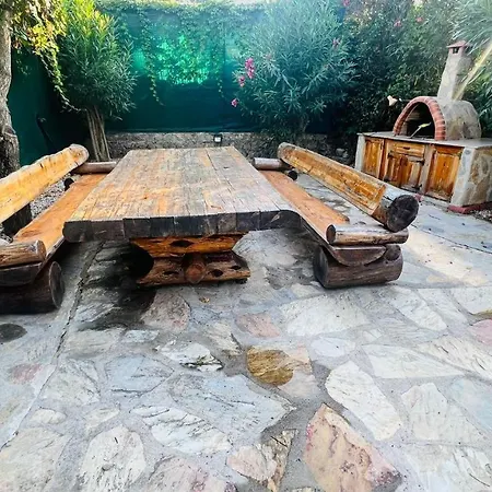 Mevsim Ideal For Small Familys Or Couples Villa